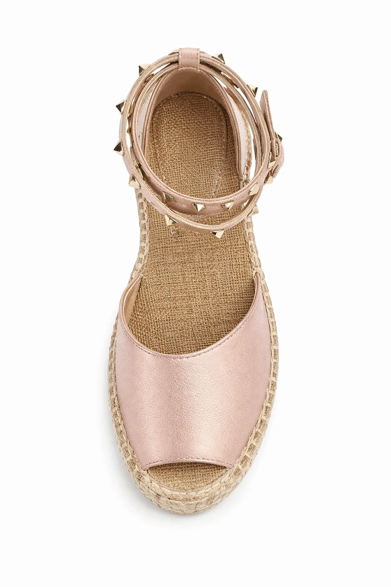 Сандалии FashionWave