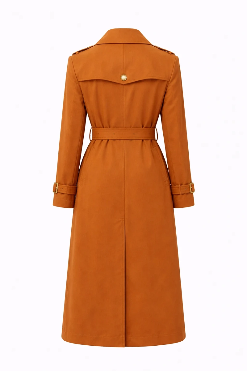 Бежевый плащ